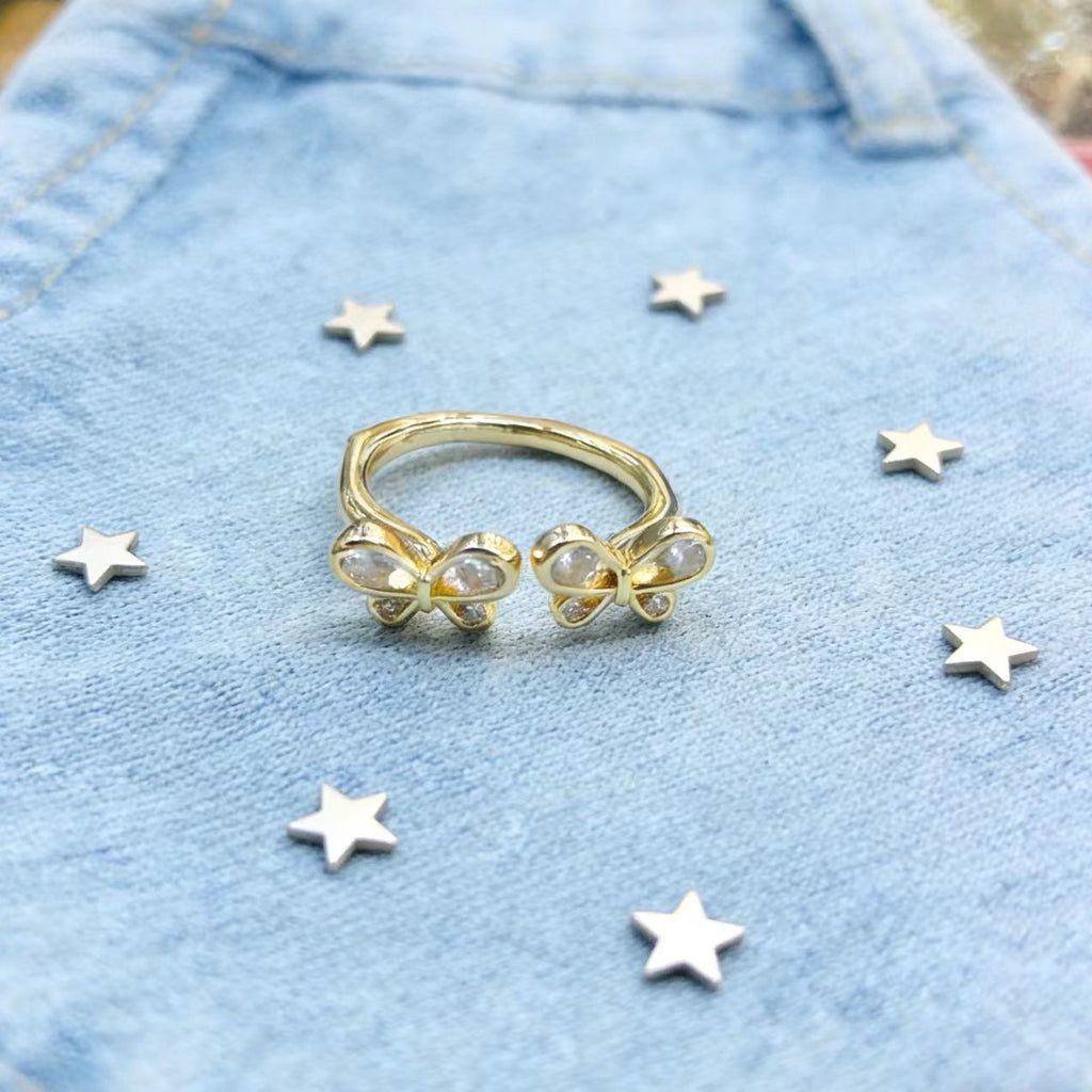 Bow-Knot Womens Micro-Pave Diamond Commuter Ring