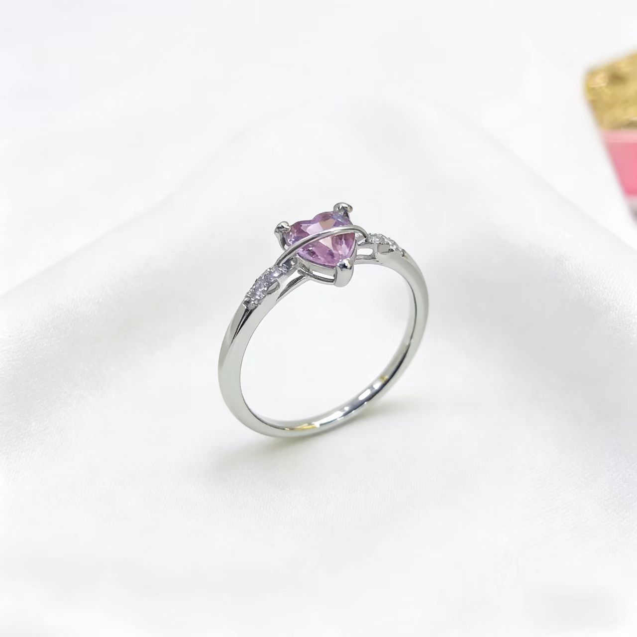 Sweet Zircon Heart Ring For Women